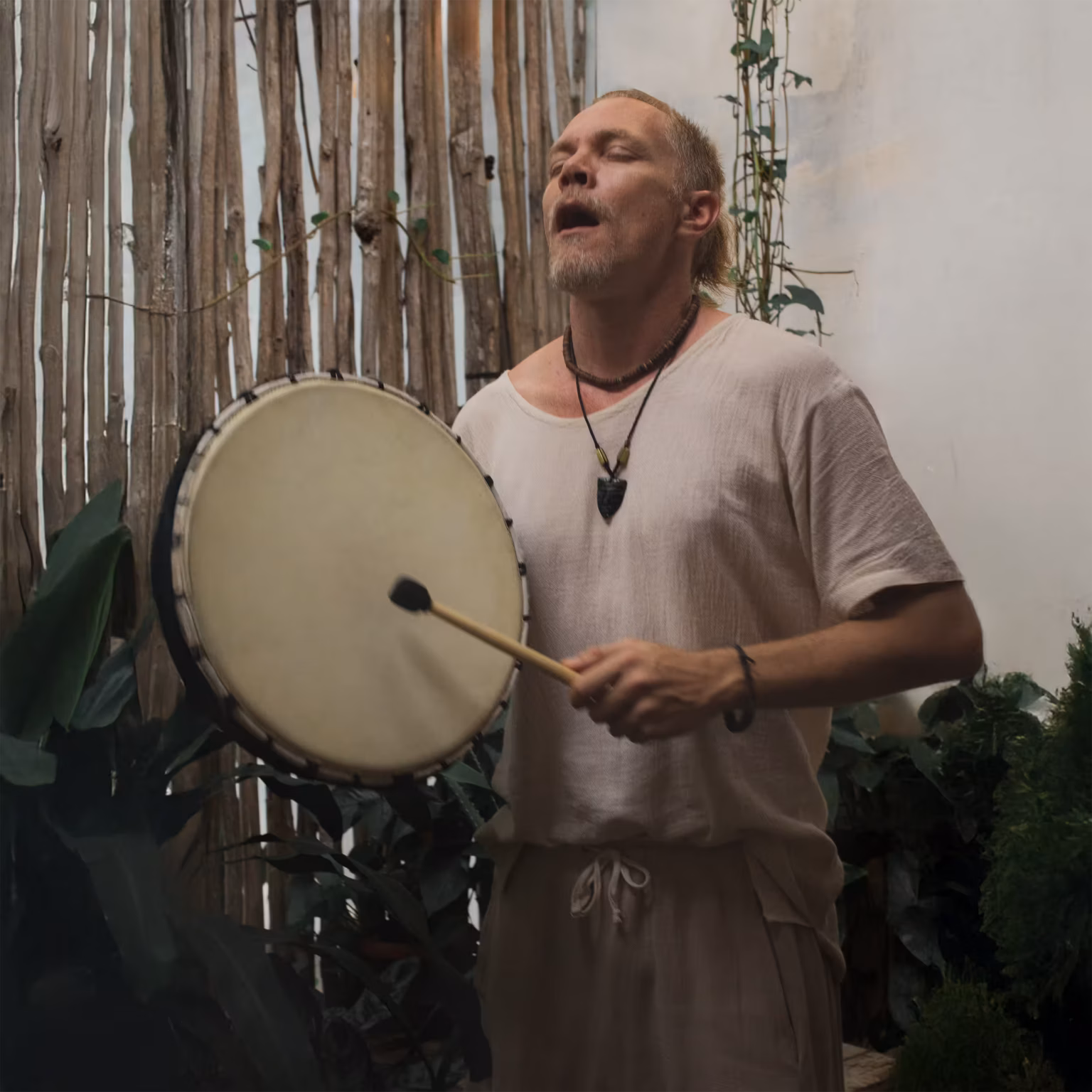Samadhi Breath, breathwork healing with Jason Samadhi, certified SOMA Breath® instructor, Mexico. Queer-inclusive, all are welcome.